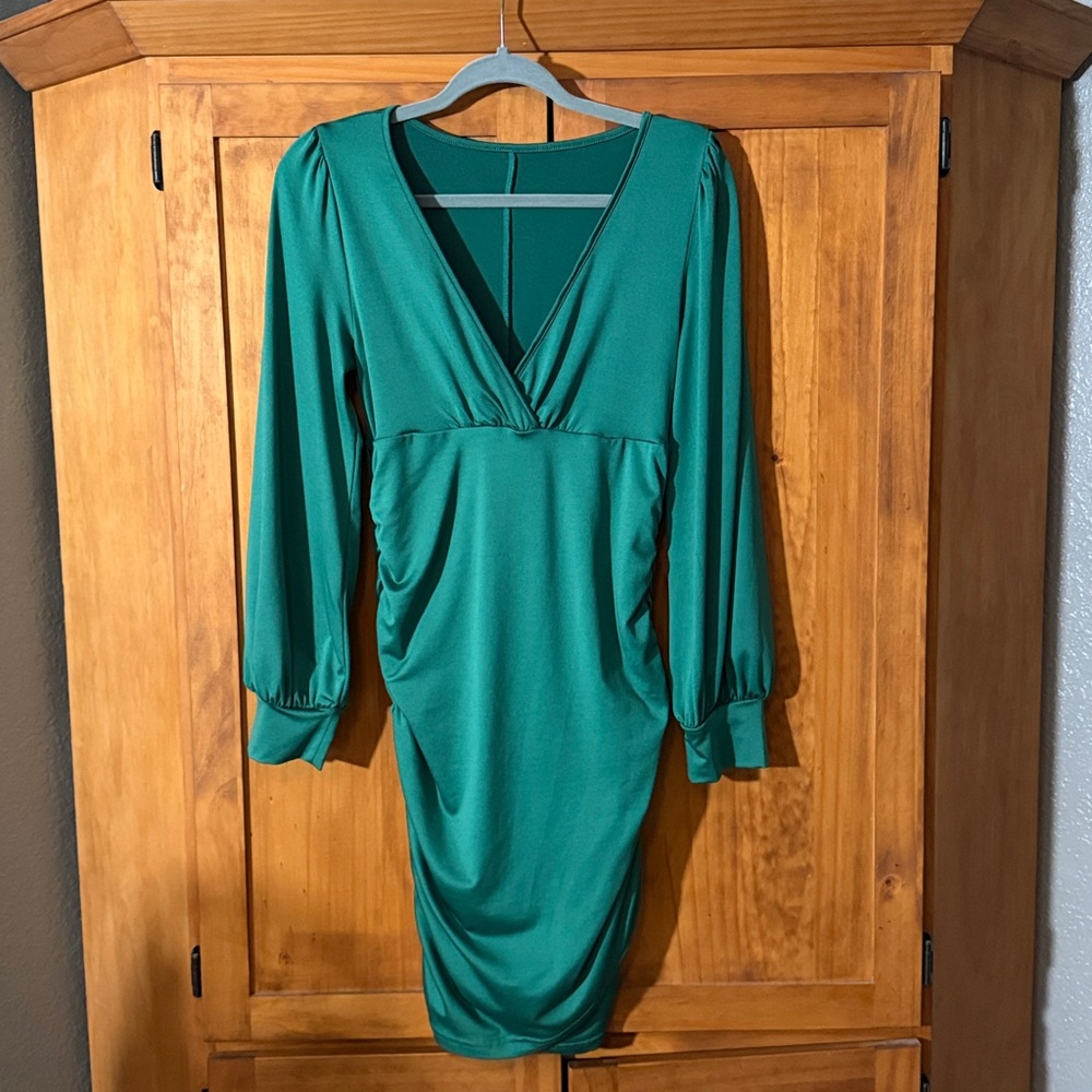 Cider Kelly Green Long Sleeve Dress
